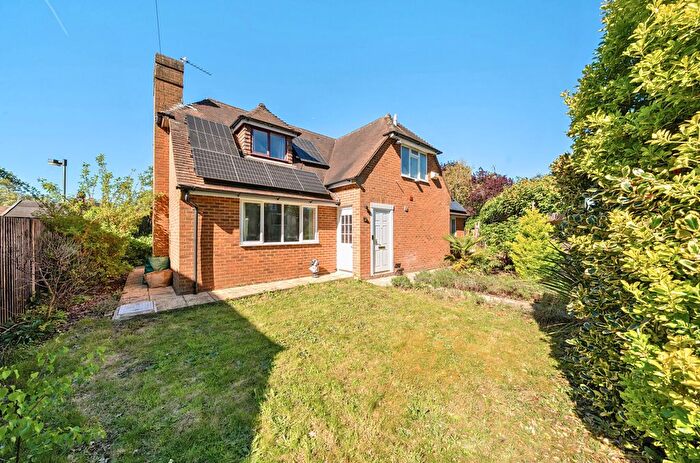 3 Bedroom Detached House For Sale In Woking, Surrey, GU22