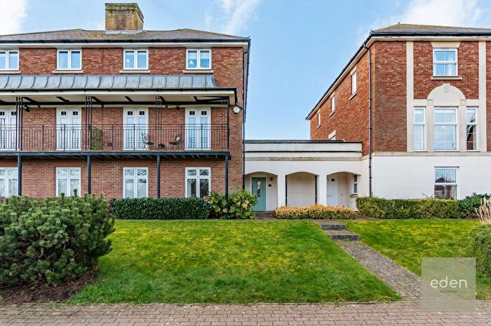 4 Bedroom Semi Detached House For Sale In Tower View, Kings Hill, ME19