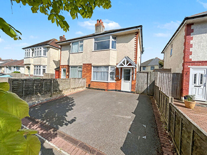 2 Bedroom Semi-Detached House For Sale In Christchurch, BH23