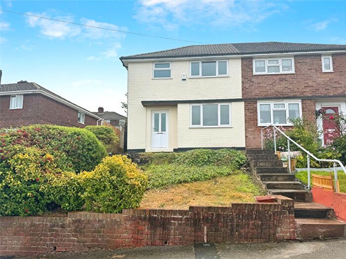 3 Bedroom Semi-Detached House To Rent In Barncroft Road, Tividale, Oldbury, West Midlands, B69