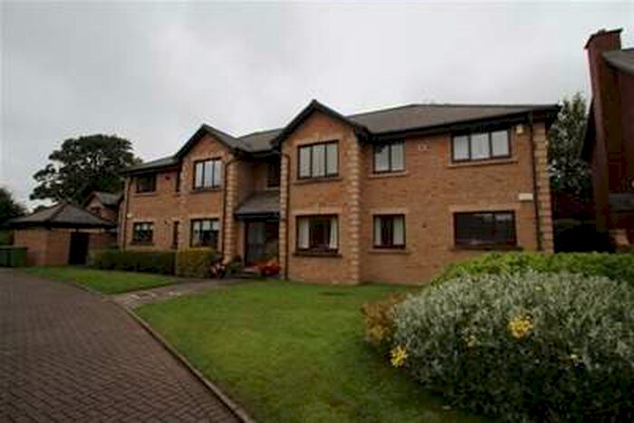 3 Bedroom Flat To Rent In Briar Grove, Newlands, G43