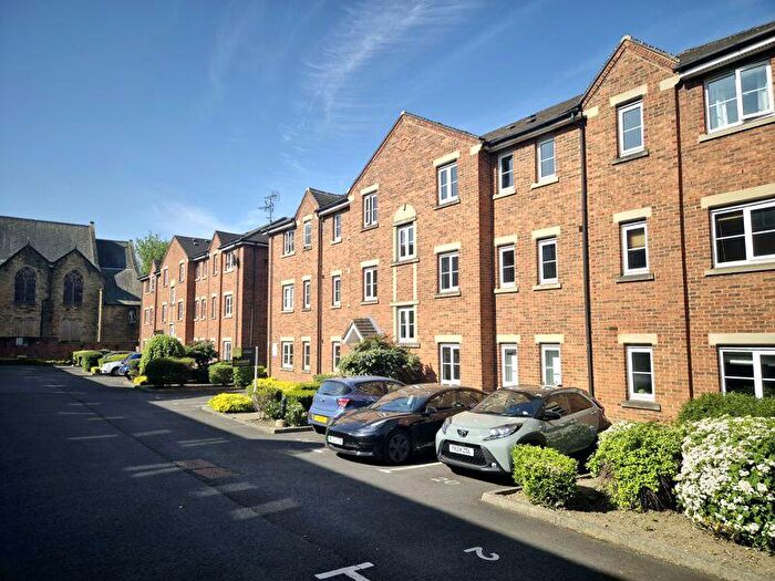 2 Bedroom Apartment For Sale In Abbots Mews, Leeds, LS4