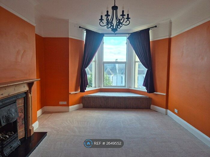 2 Bedroom Flat To Rent In Connaught Avenue, Plymouth, PL4