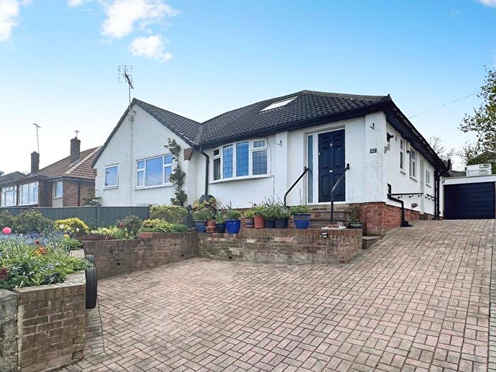 3 Bedroom Semi Detached House For Sale In Pyenot Gardens, Cleckheaton, BD19