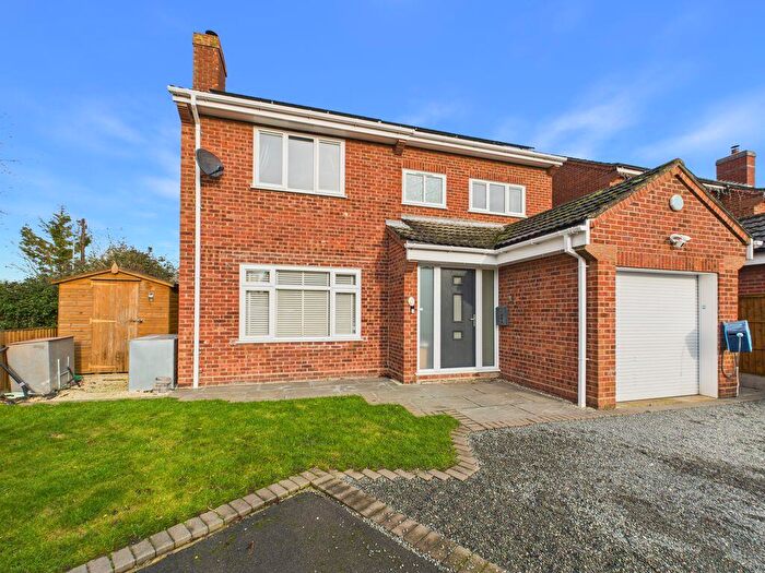 4 Bedroom Detached House For Sale In Wyatt Close, Walcott, LN4