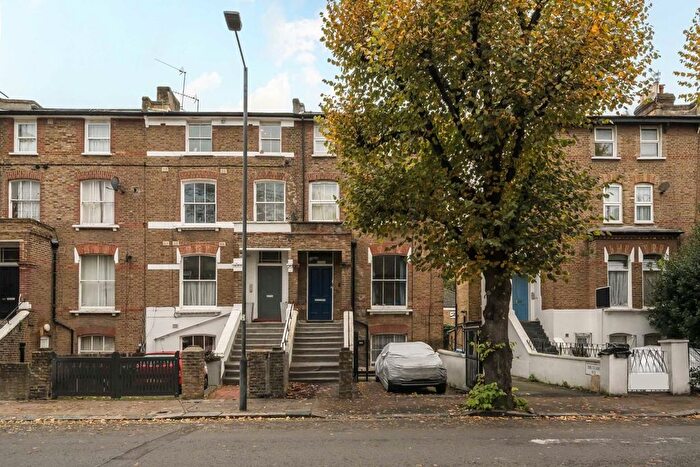 1 Bedroom Flat To Rent In Coningham Road, London, W12