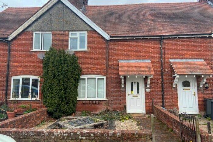 3 Bedroom Property To Rent In New Road, Tring, HP23