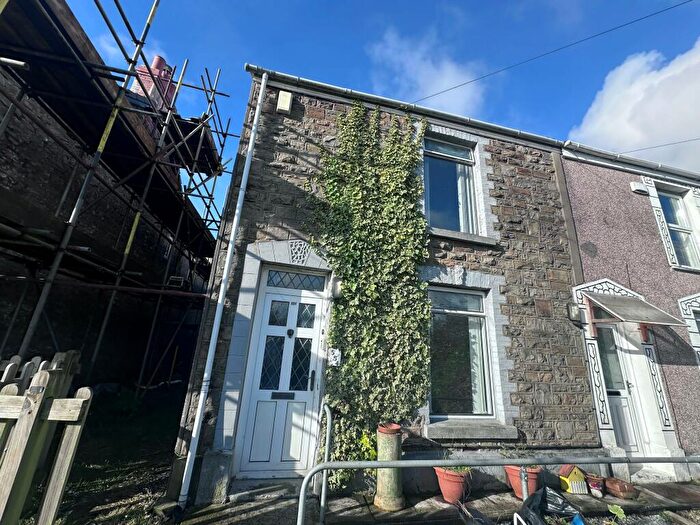 2 Bedroom End Of Terrace House To Rent In Llangyfelach Road, Brynyhyfryd, SA5