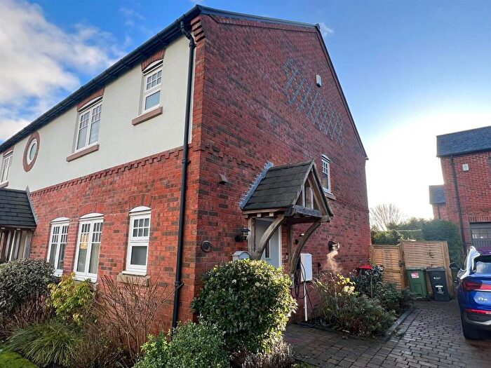 3 Bedroom Semi Detached House To Rent In Belgrave Garden Mews, Pulford, Chester, CH4
