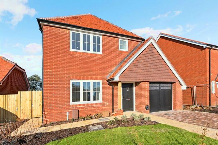 3 Bedroom Detached House To Rent In Main Road, Yapton, BN18