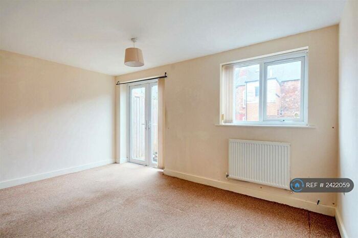 4 Bedroom Terraced House To Rent In Port Arthur Road, Nottingham, NG2