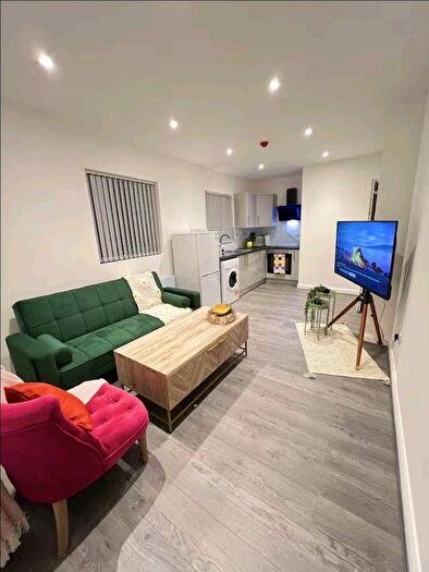 1 Bedroom Flat To Rent In Barlow Moor Road, Manchester, M21