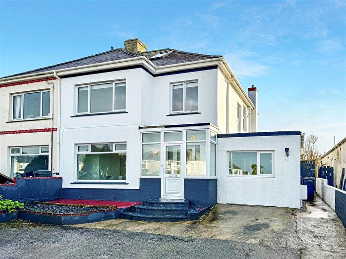 4 Bedroom Semi Detached House To Rent In Henver Road, Newquay, TR7