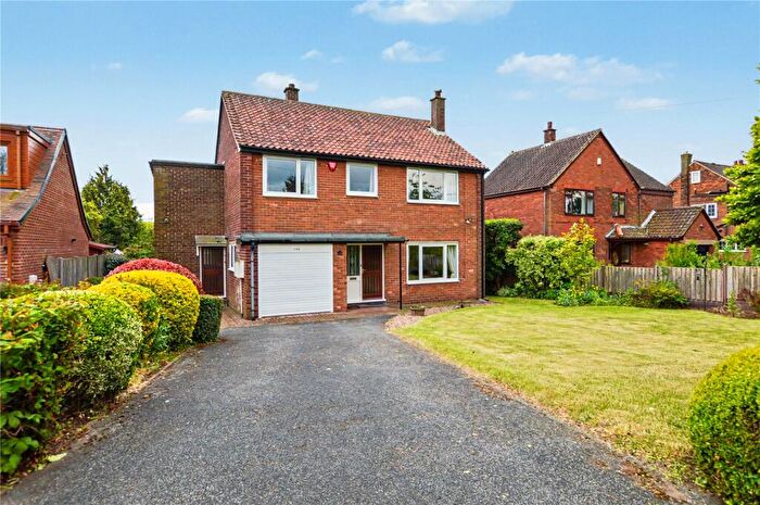 4 Bedroom Detached House For Sale In Holmsley Lane, Woodlesford, Leeds, West Yorkshire, LS26