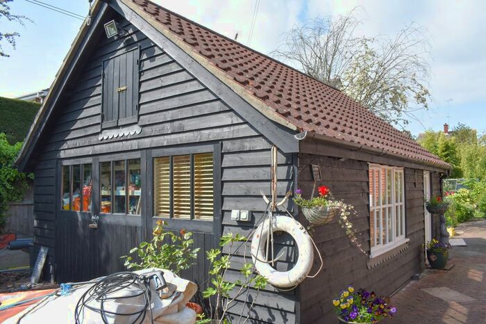 Studio To Rent In Queens Road, Wivenhoe, Colchester, CO7