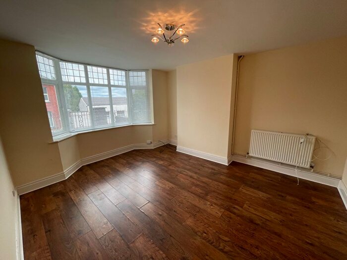 3 Bedroom Terraced House To Rent In Carmarthen Rd, Swansea, SA5