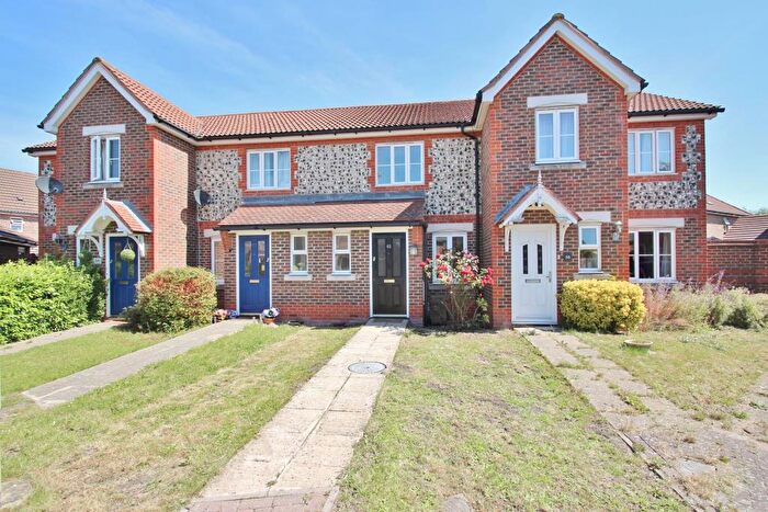 2 Bedroom Terraced House To Rent In Bowmont Water, Didcot, OX11