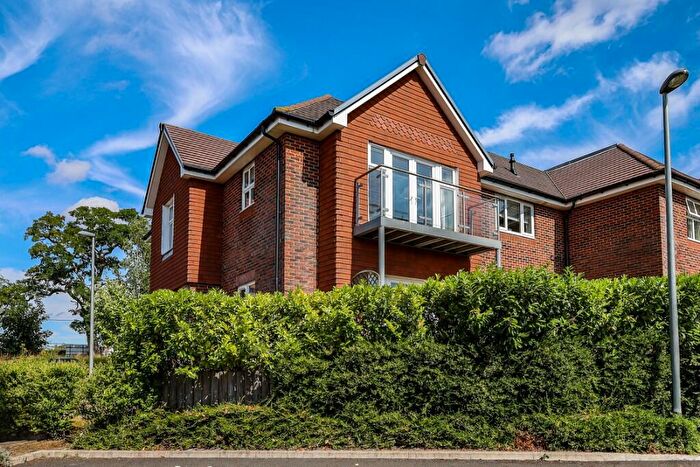 2 Bedroom Retirement Property For Sale In Farnham Road, Liss, Hampshire, GU33