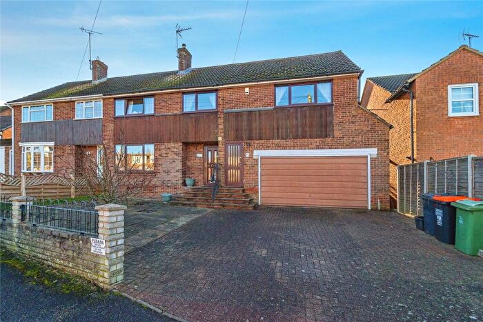 4 Bedroom Semi-Detached House For Sale In Sheepcote Crescent, Heath And Reach, Leighton Buzzard, Bedfordshire, LU7