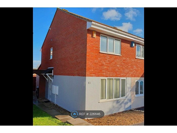 2 Bedroom Semi-Detached House To Rent In Arnold Close, Taunton, TA2
