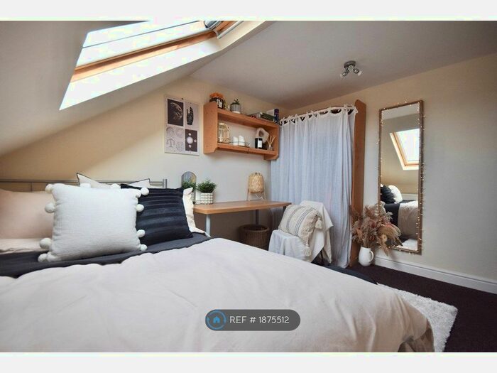 8 Bedroom Terraced House To Rent In Woodville Road, Cardiff, CF24