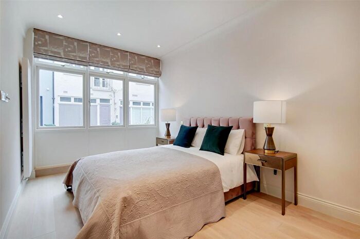 2 Bedroom Flat To Rent In Gore Street, London, SW7