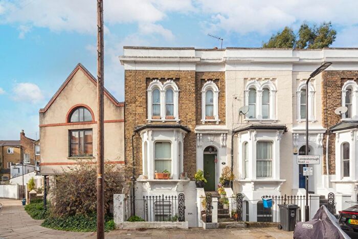 1 Bedroom Flat For Sale In Londesborough Road, London, N16