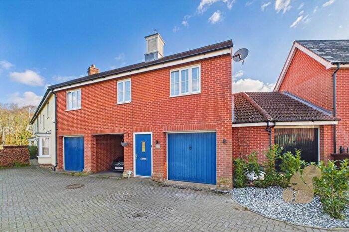 2 Bedroom Coach House For Sale In John Mace Road, Colchester, CO2