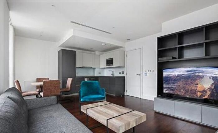 1 Bedroom Flat To Rent In Maine Tower, Harbour Way, E14