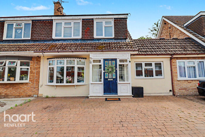4 Bedroom Terraced House For Sale In The Rundels, Benfleet, SS7