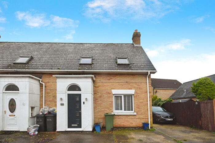 2 Bedroom Semi-Detached House For Sale In Middle King, Braintree, CM7