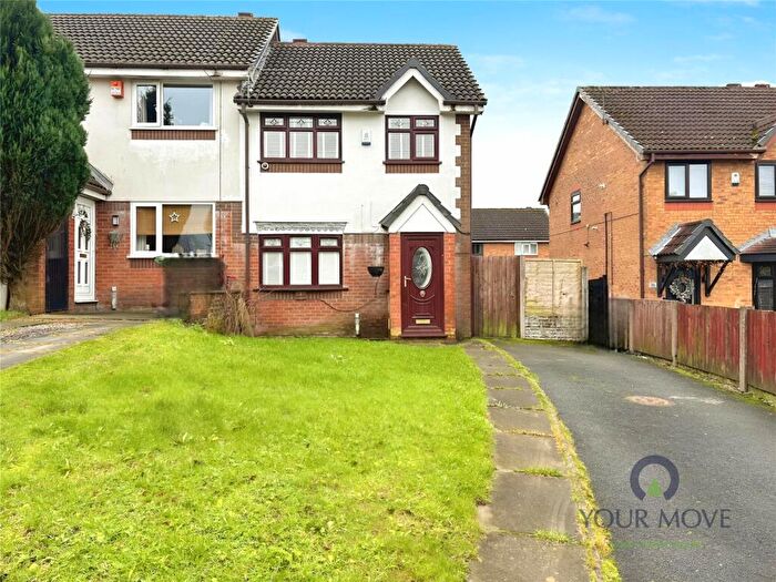 3 Bedroom Semi-Detached House To Rent In Hayle Road, Oldham, Greater Manchester, OL1