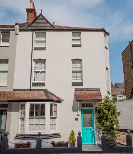 4 Bedroom Semi Detached House For Sale In Plains Of Waterloo, Ramsgate, CT11