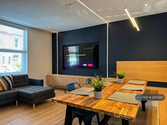 8 Bedroom Semi-Detached House To Rent In Rutland Avenue, Sefton Park, Liverpool, L17