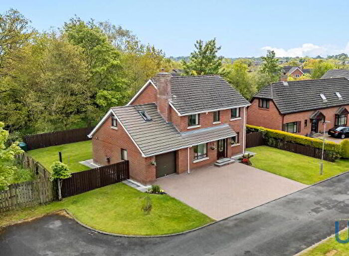5 Bedroom Detached House For Sale In Glenoak Grange, Crumlin, BT29