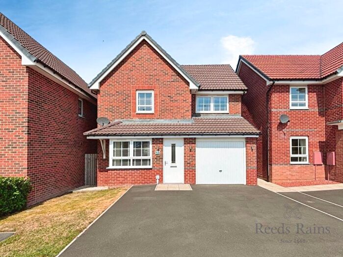 3 Bedroom Detached House For Sale In Agar Close, Consett, Durham, DH8