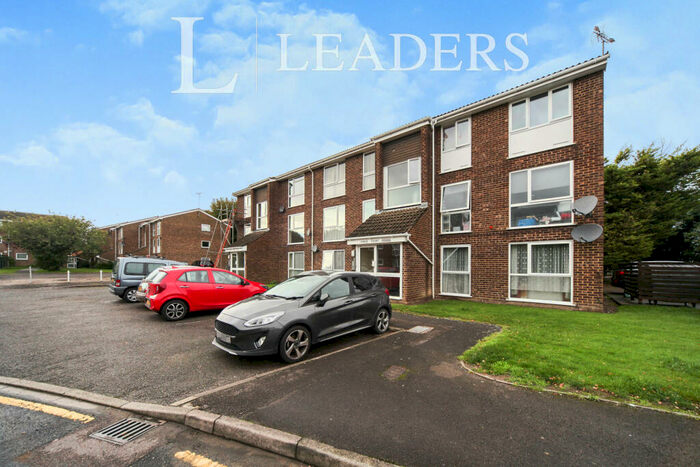 1 Bedroom Flat To Rent In Kings Court, The Mall -, LU5