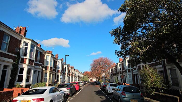 3 Bedroom Flat To Rent In Doncaster Road, Sandyford, Newcastle Upon Tyne, NE2