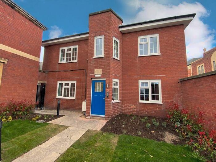 2 Bedroom Flat To Rent In New Road, Stourbridge, DY8
