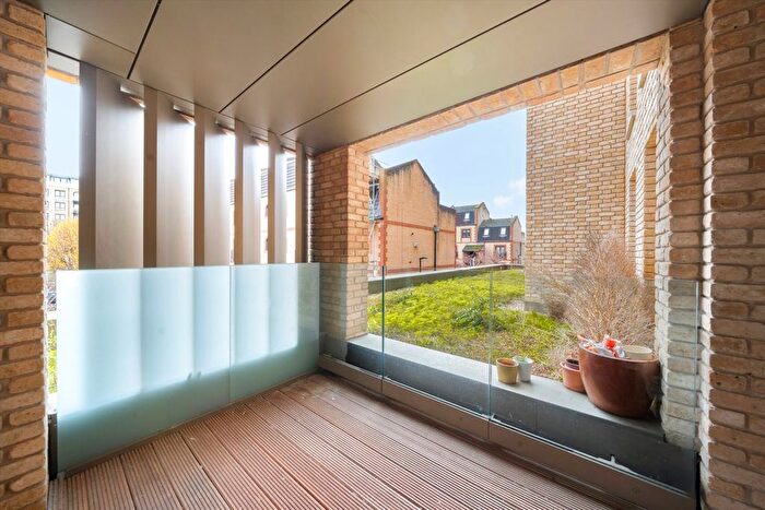 1 Bedroom Flat To Rent In Crisp Road, Hammersmith Riverside, W6