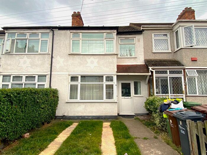 3 Bedroom Terraced House To Rent In Hamden Crescent, Dagenham, RM10