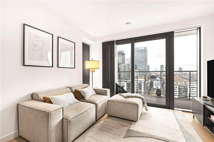 1 Bedroom Apartment To Rent In Yabsley Street, Canary Wharf, London, E14
