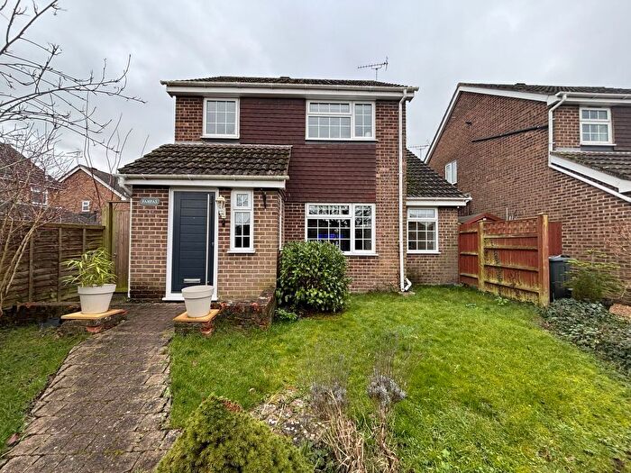 3 Bedroom Detached House For Sale In Staplehurst, Kent, TN12