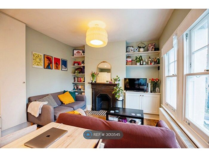 1 Bedroom Flat To Rent In Shakespeare Road, London, SE24