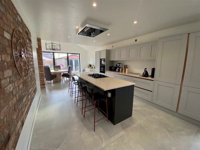 4 Bedroom Semi-Detached House To Rent In Robinsons Way, Minworth, Sutton Coldfield, B76