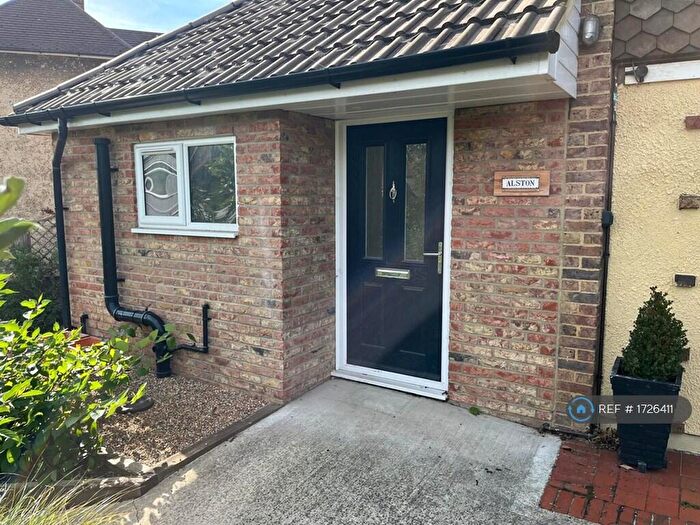 1 Bedroom Semi-Detached House To Rent In Bletchingley Road, Merstham, Redhill, RH1