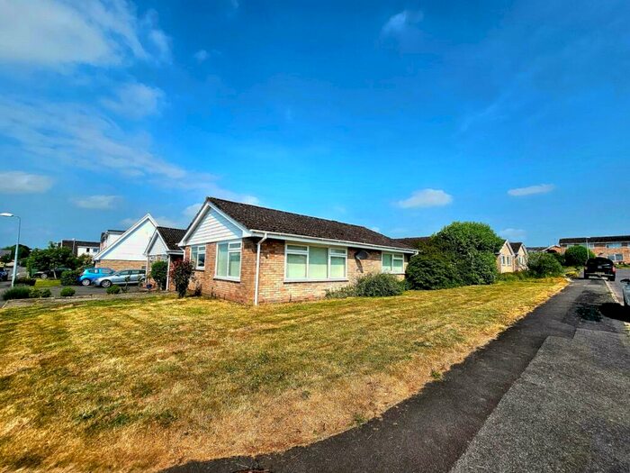 3 Bedroom Bungalow To Rent In Pendre Gardens, Brecon, Powys, LD3