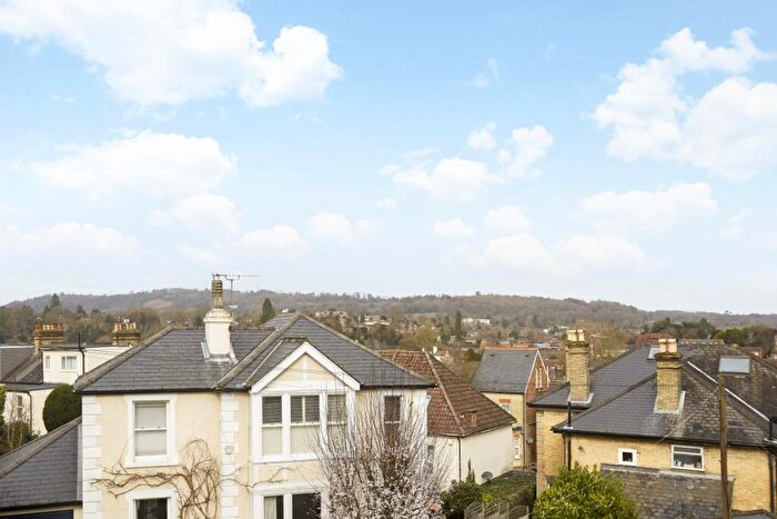 2 Bedroom Flat To Rent In Upper Bridge Road Redhill, RH1