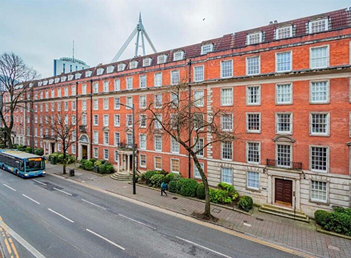 1 Bedroom Flat For Sale In Flat Branksome House, Westgate Street, Cardiff, CF10