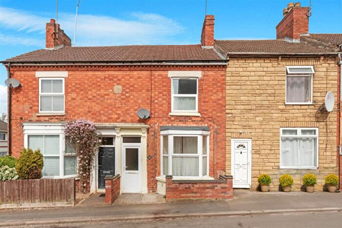 3 Bedroom Terraced House For Sale In Melton Street, Kettering, NN16